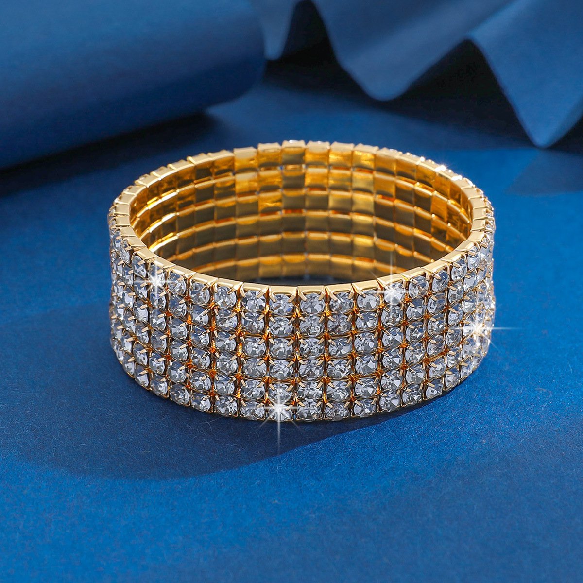 Stylish Multi-Drain Diamond Bracelet