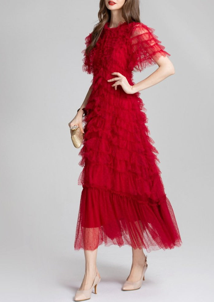 Robe en tulle à volants en rouge