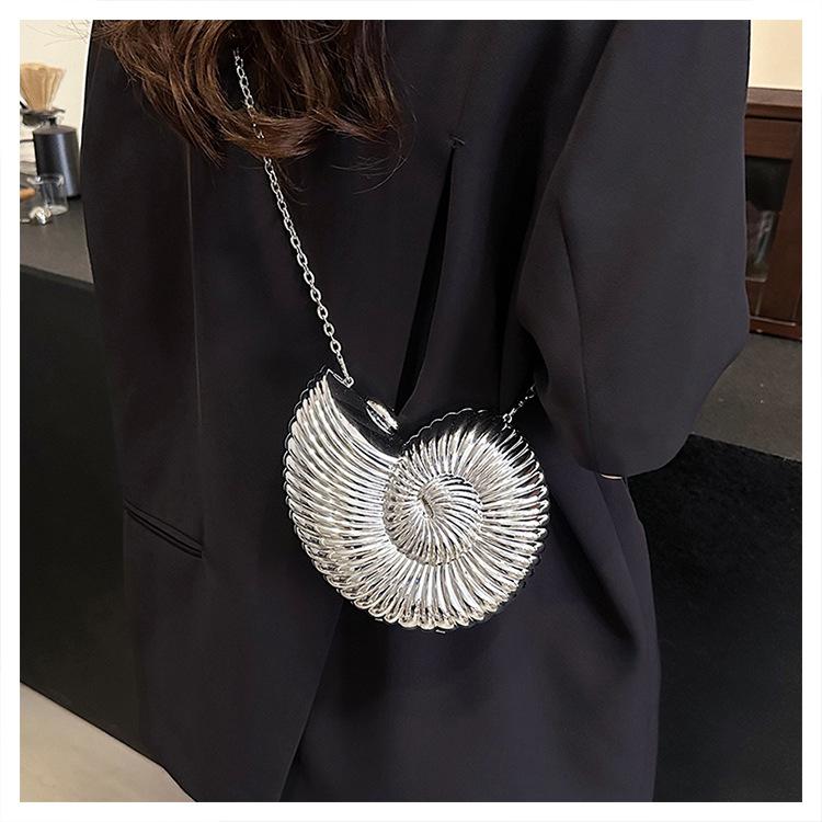 Bolso de caracol de moda