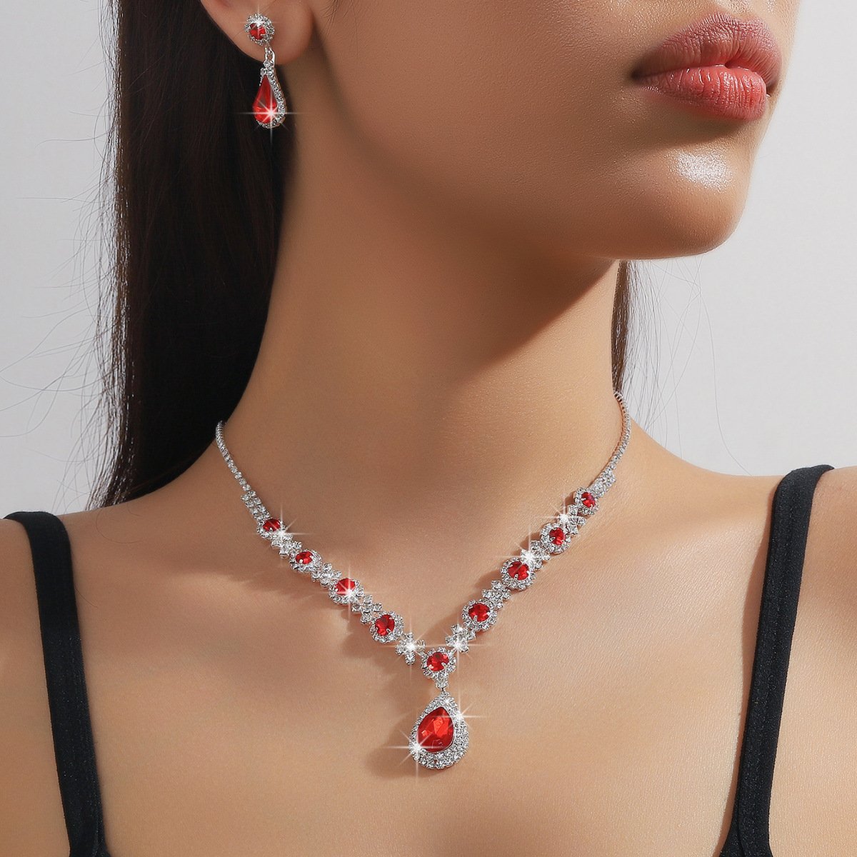 Silver Plated Stand Crystal Jewelry Set