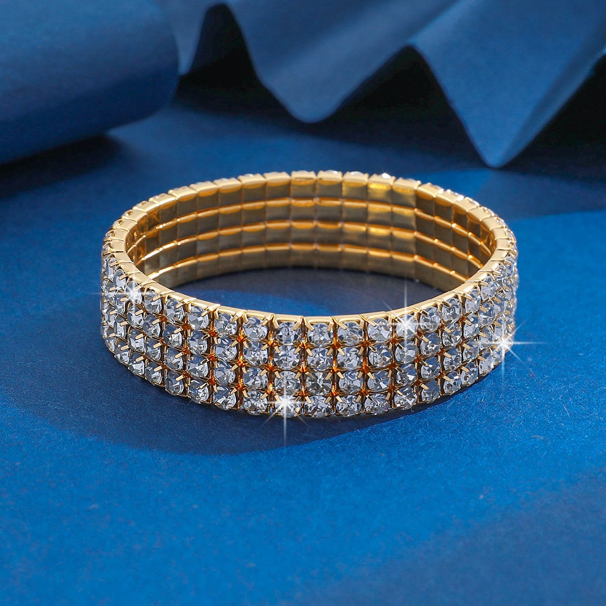 Stylish Multi-Drain Diamond Bracelet