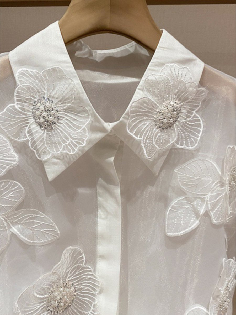 Chemise transparente à fleurs perlées en 3D 