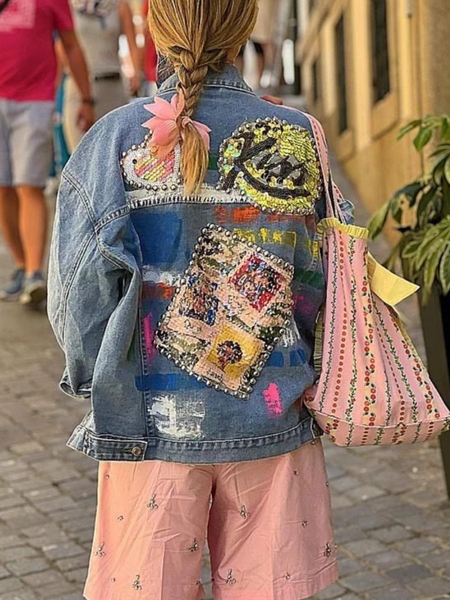 Veste en jean cloutée brodée de sequins 