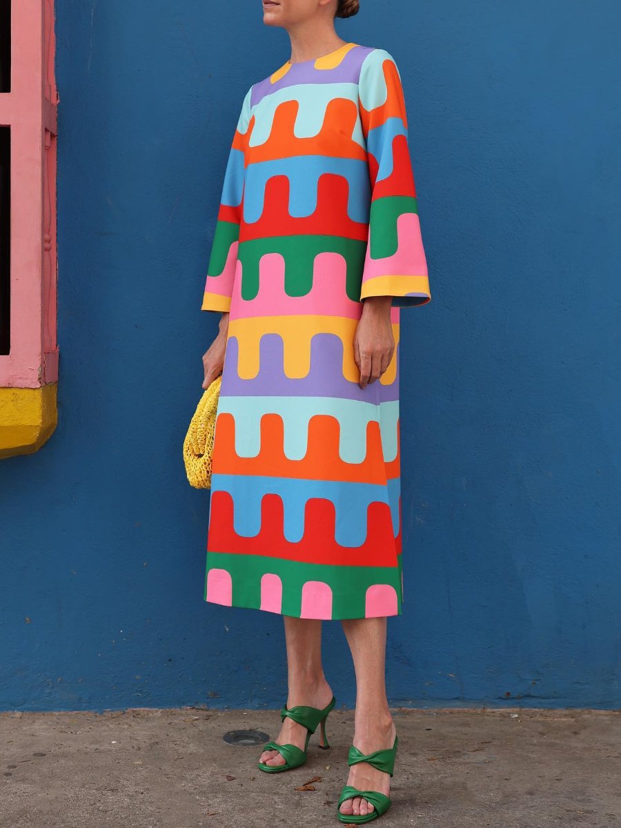 Vestido midi sin mangas con estampado de colocación