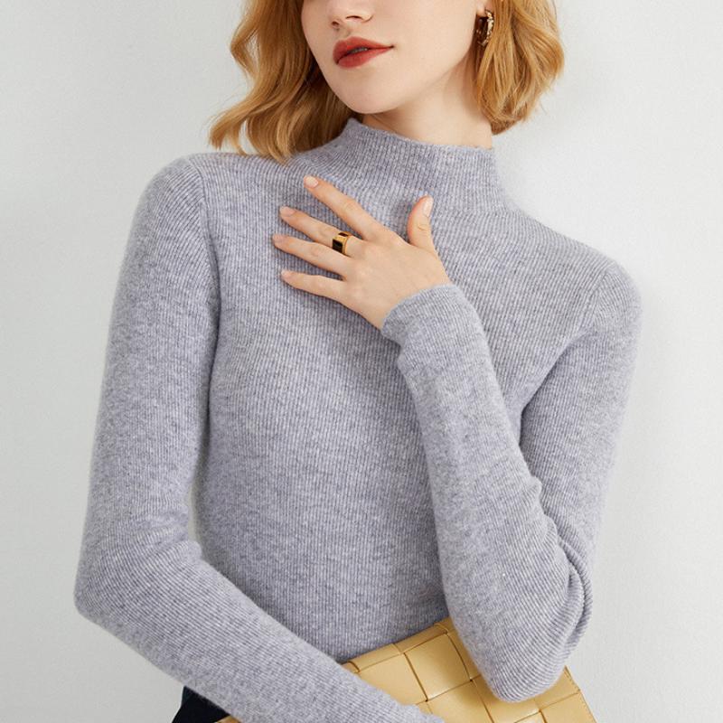 Pull en maille à col roulé chic