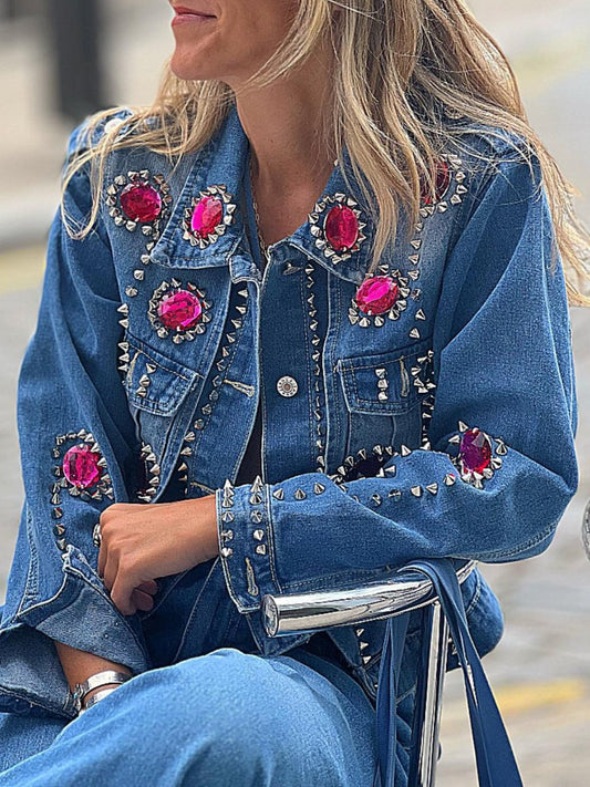 Veste en jean avec perles et strass 